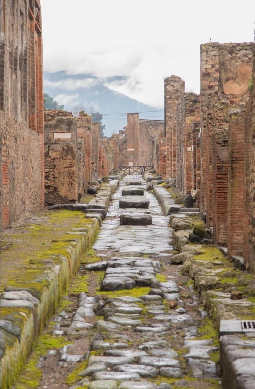 Natural Mente Pompei Exterior photo